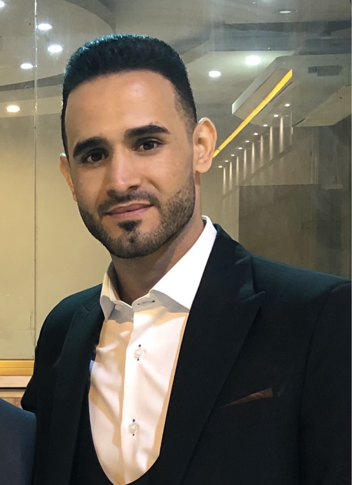 هادی  مالح زاده 