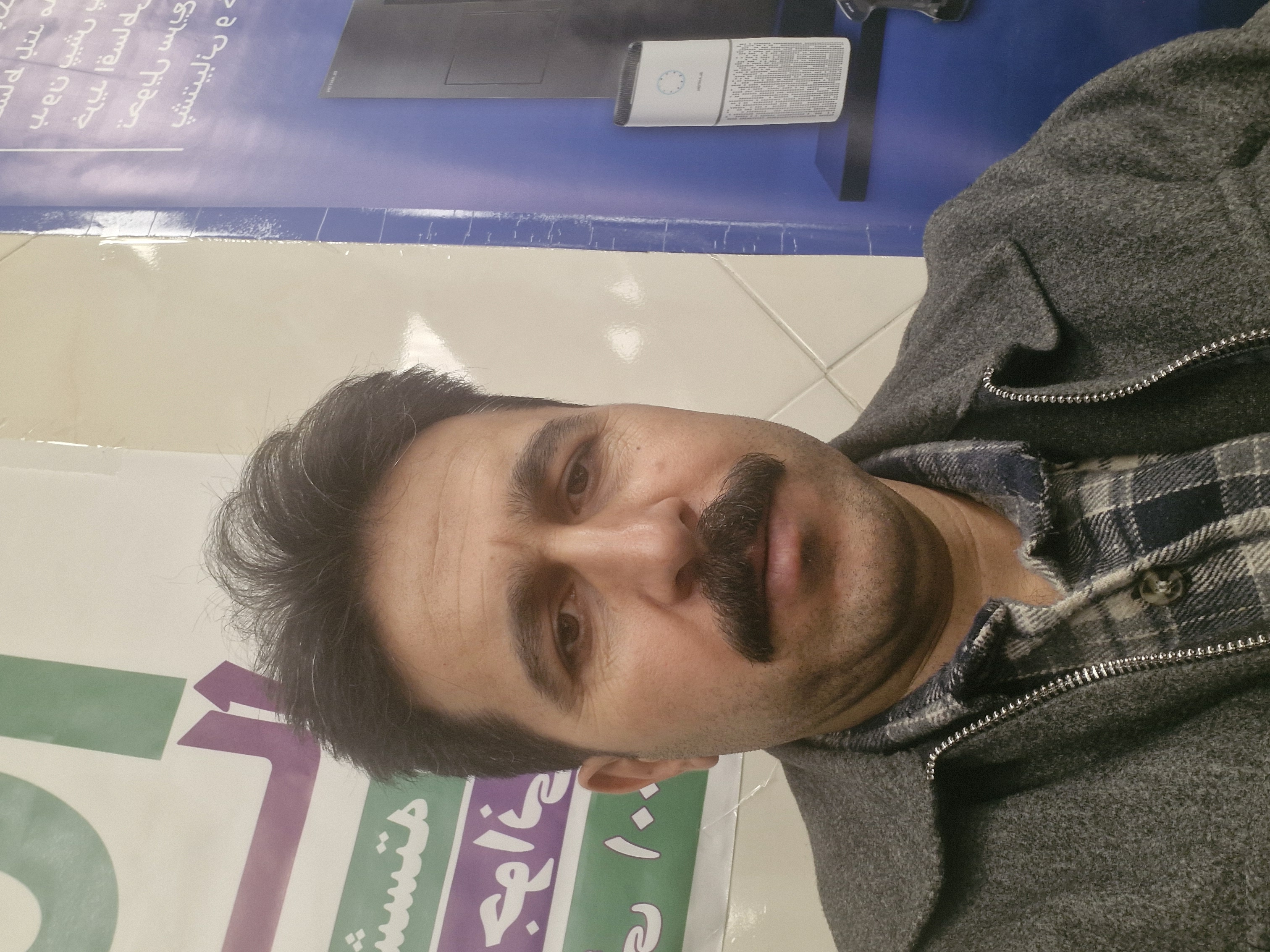 مهدی حسنی